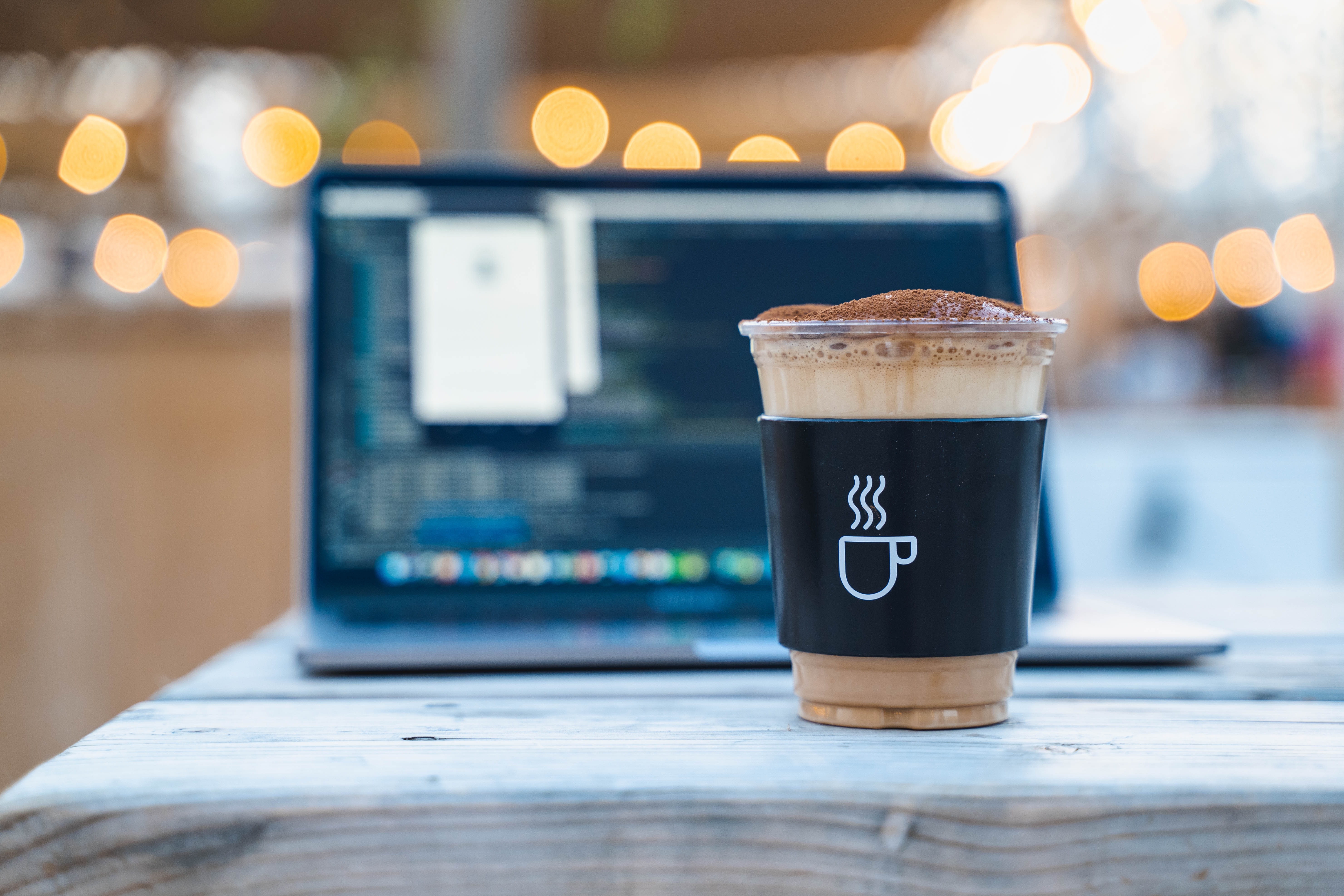 banner-coffee-laptop